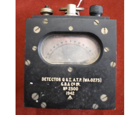 British WWII detonator detector inscribed "Detector Q x I. A.T.P. (WA 0275) G.B. &amp; Co Ltd, No2439 1942", in mahogany and 