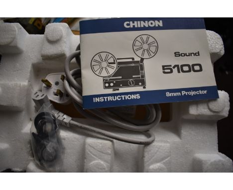 Chinon Sound 5100 8mm Super and Standard with sound film projector in excellent condition. Takes up to 400ft reels, fully aut