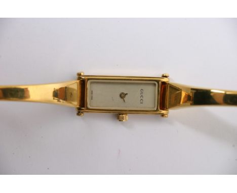  Gucci gold bangle watch model 1500