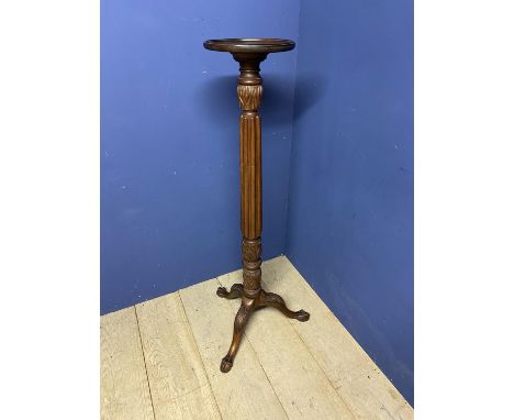 Oak torchere, with reeded column to tripod base 