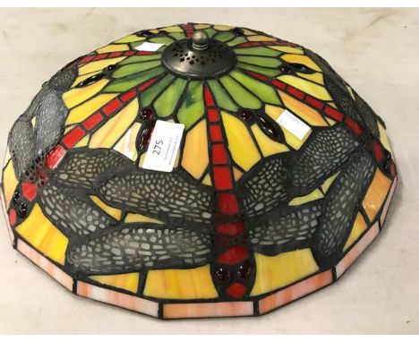 A Tiffany style light shade 