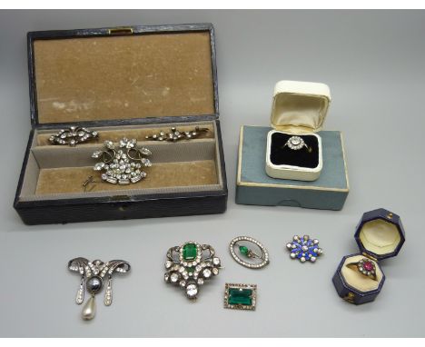 A silver pendant on chain, a small guilloche enamel brooch, and other paste set vintage jewellery 