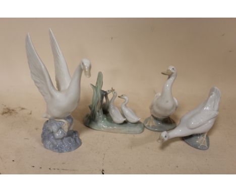 FOUR NAO DUCK FIGURES 