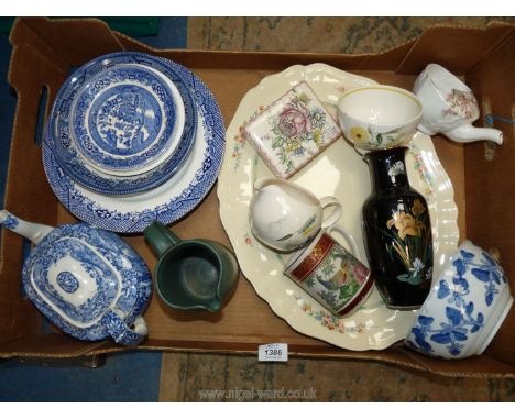 A quantity of china including Wedgwood trinket pot, Copeland Spode ''Italian' pattern' teapot, meat plate, etc