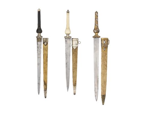 ˜A FRENCH SILVER-MOUNTED COMBINED HUNTING KNIFE AND PLUG BAYONET, THIRD QUARTER OF THE 18TH CENTURY with tapering blade doubl