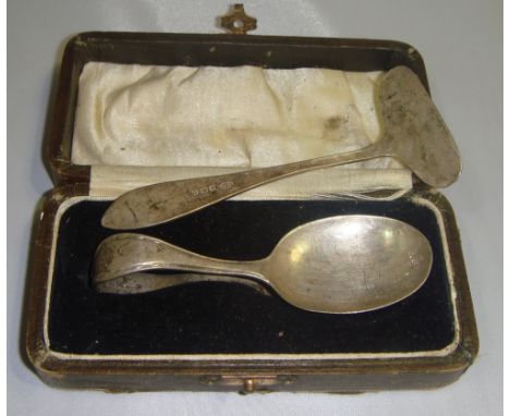 Solid silver caddy spoon and scraper in presentation box Birm 1902 36 g 