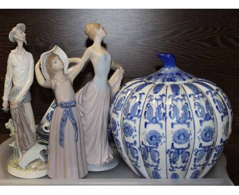 SELECTION OF CERAMICS
including three Lladro figures, a blue and white Copeland spode teapot, group of blue and white Wedgwoo