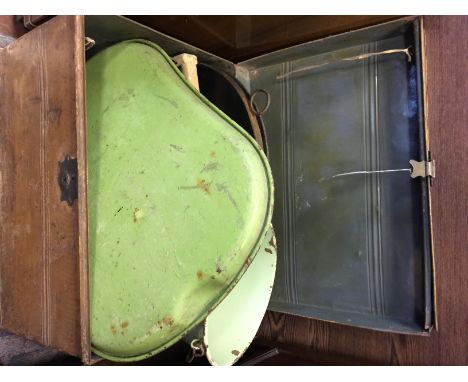 COLLECTION OF VINTAGE ENAMEL HOUSEHOLD ITEMS
including an enamel tray, bucket, iron open fire gridle, lidded pan, washboard e