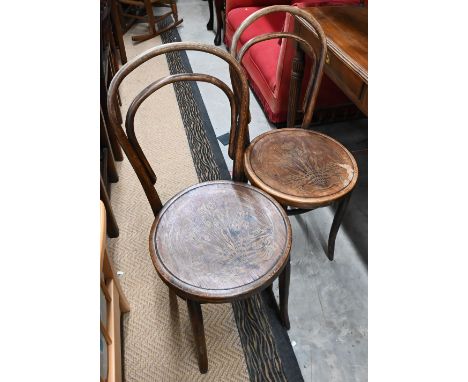 A pair of Thonet style bentwood side chairs with lilypond design seats to/w&nbsp;a Georgian style mahogany quarter veneered t