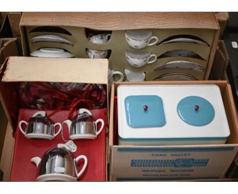 Boxed Chad Valley tinplate Hoovermatic toy washing machine (unused) to/w a boxed toy tea set and three piece tea service (box