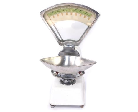 A set of Chayney &amp; Company Limited shop counter fan scales, to weight 2lbs by ¼oz divisions, 51cm high.