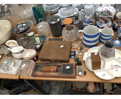 A graded set of three Allertons jugs, Spode Italian pattern wares, a jewellery case, a pewter cylindrical storage jar, a wash