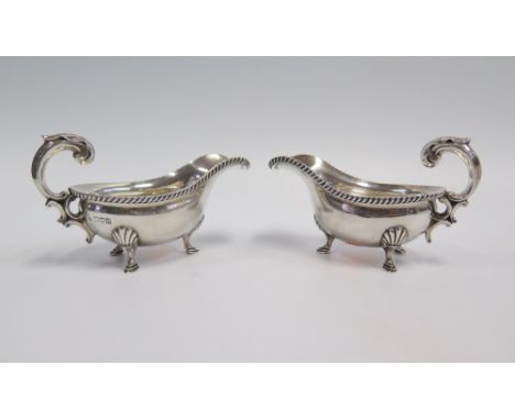 A Pair of Edward VII Silver Sauce Boats, London 1909, Harrison Brothers & Howson, 397g