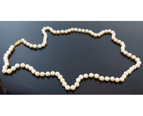A Cultured Pearl Necklace with 14K gold clasp