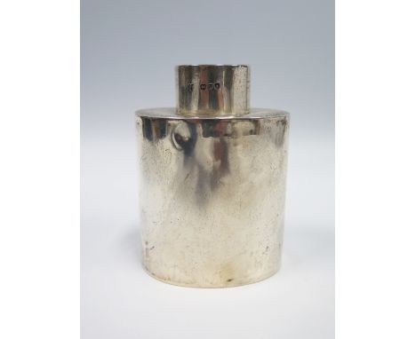 A Victorian Silver Tea Flask, London 1894, W&C Sissons, 117g, 10.5cm