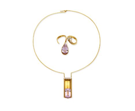 Kunzite and diamond twin-finger ring, and kunzite and diamond torc necklace1st: The continuous ribbon band set with a pear-sh
