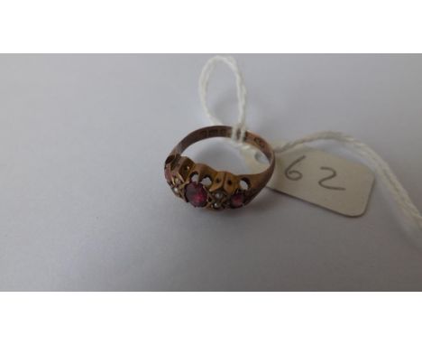 Vic. garnet and pearl 9ct. ring, size L 1.8g     