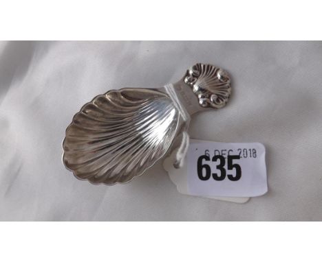 Shell shaped caddy spoon with shell terminal B'ham mod.  by 18g.         