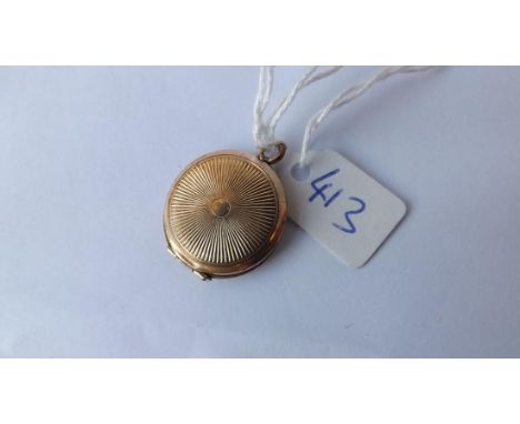 Gold engine turned locket 0.75" dia.     
