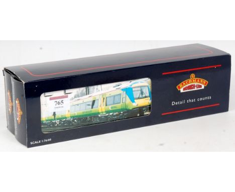 A Bachmann Class 170/5 Turbostar 2-car DMU in Central Trains green livery (VG,BVG)