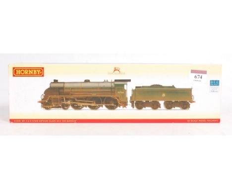 A Hornby R2581 factory weathered BR green class N15 engine and tender 'Sir Gawain', with instructions, DCC ready (M-BNM)