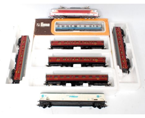 Mixed Lima H0 items, SNCF-CC-21001 electric locomotive (G), Inter-Frigo bogie wagon (G), 5 LMS maroon and a BR blue grey buff