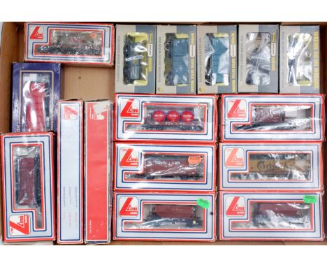 11 boxed Lima wagons and 5 boxed Wrenn wagons of various types (generally G-VG,BG)