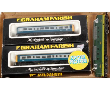A Graham Farish N gauge 2 car BR blue-grey class 101 DMU in wrong boxes (G-BG) and an unboxed Lima BR green Deltic type diese