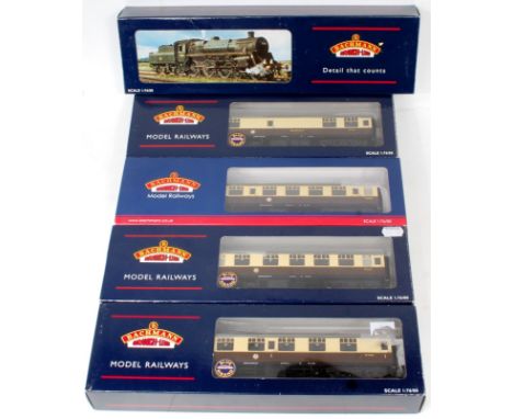 Bachmann 00 Gauge Locomotive and Coach Group, to include 31-100A Standard 4MT No.75059 BR Lined Black 4-6-0 (VGNM-BVG), Sold 