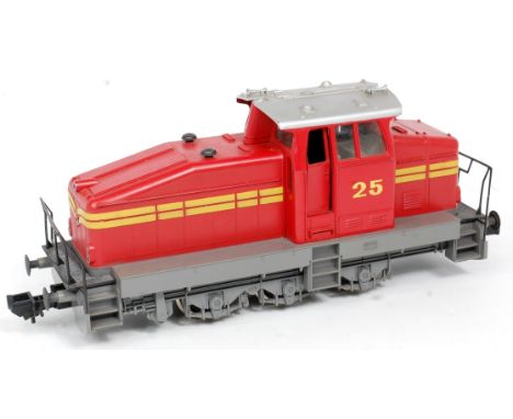 Marklin GI red/silver 0-6-0 shunter No. 25 (VG)