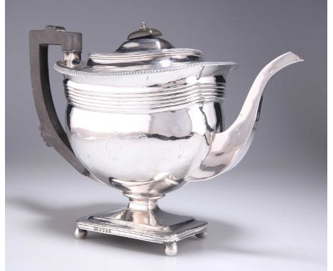 † A GEORGE III SILVER TEAPOT by Thomas Robins, London 1808, rounded rectangular, the everted shoulder with reel edge, the bod