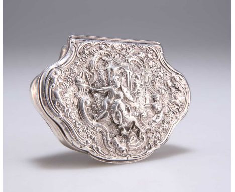 A GEORGE IV SILVER SNUFF BOX probably by Thomas Edwards, of shell form, the hinged cover heavily cast depicting Minerva Shiel