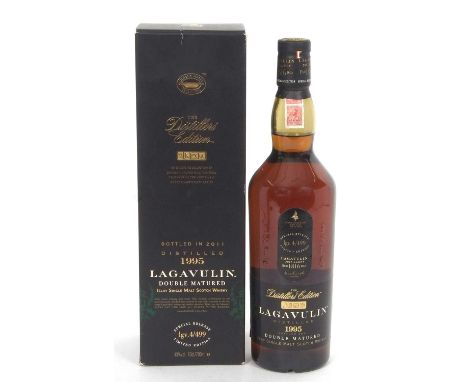 Lagavulin 1995 "The Distiller's Edition" Single Malt Scotch Whisky, bottled 2011, 43% volume, 70cl in presentation box.