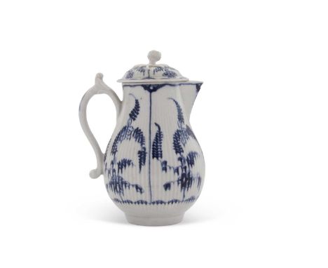 An 18th Century Worcester Immortelle pattern sparrow beak and cover, circa 1770