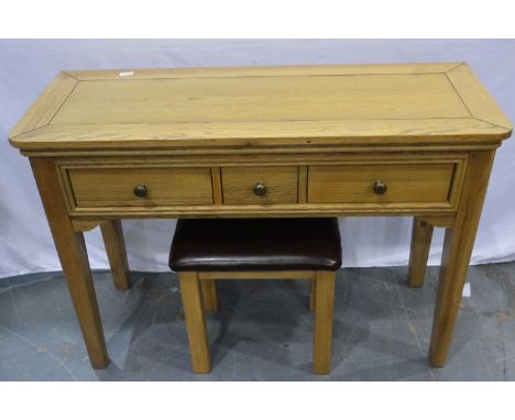 Contemporary oak three drawer dresser or console, with associated stool, dresser 116 x 44 x 83 cm H. Not available for in-hou