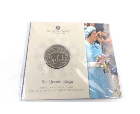 £5 coin. Queen Reign Charity &amp; Patronage 2022. 