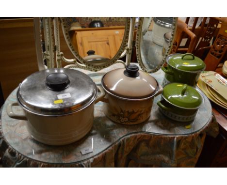 Four piece of enamel cookware 