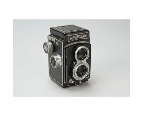 Airesflex TLR Camera, No 116652, body, G, slow speeds sticking, 75mm F3.5 Nikkor-Q lens No 35822, elements, G/VG, light clean
