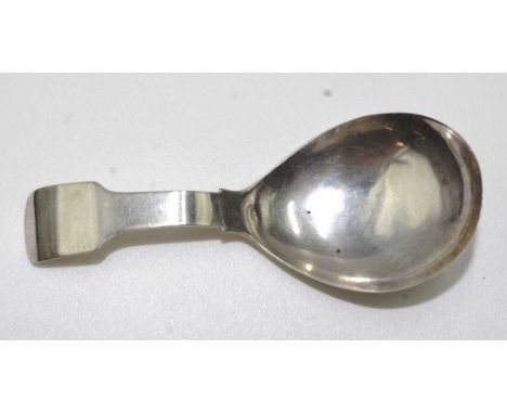 George IV sterling silver caddy spoon hallmarked Birmingham 1828, maker: John Thropp, approximate total weight 10 grams