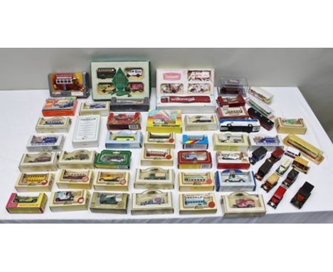 A QUANTITY OF DIE-CAST CARS AND BUSES, including Corgi Classics, Lledo "Days Gone", Original Omnibus Company, etc. 