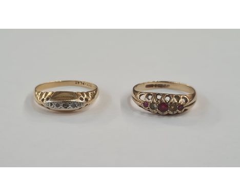 18ct gold and platinum white stone set ring and a 9ct gold, red and white stone set ring, 4g total approx (both with wear) (2