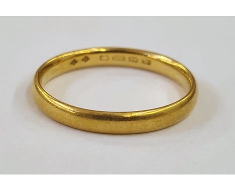 Large 22ct gold wedding ring, 4.5g approx Condition ReportRing size: V 1/2 (between V and W)