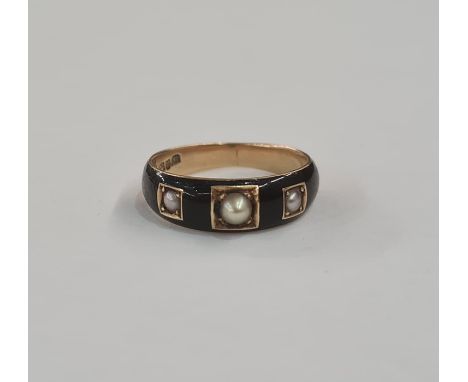 Victorian 18ct gold, black enamel and pearl mourning ring set three pearls, size k-l, weight .13 ozCondition Reportenamel scr