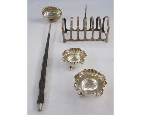 A pair of Victorian silver salts, circular shaped, wavy rim on ball feet, Birmingham 1896, maker Thomas Hayes, 0.93toz, 2.5cm
