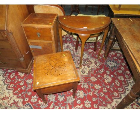 A REPRODUCTION WALNUT HALF MOON TABLE, WALNUT BEDSIDE CABINET AND A COMMODE (3)