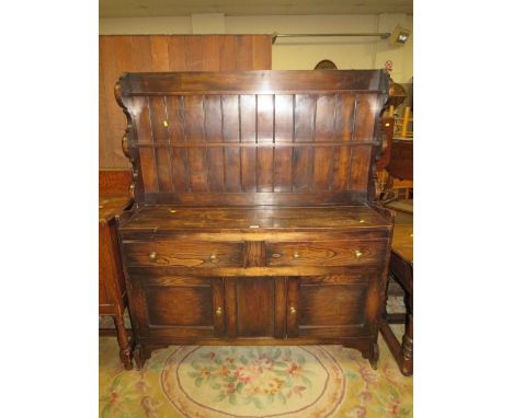 A VINTAGE OAK WELSH STYLE DRESSER WITH PLATE RACK H-155 W-132 CM