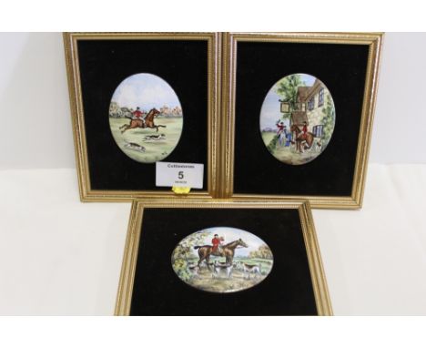 A SET OF THREE HAND PAINTED ENAMEL MINIATURES DEPICTING HUNTSMEN INITIALLED WG 7.5CM X 6CM 