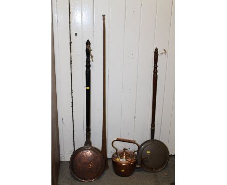A VINTAGE COPPER KETTLE, COPPER HORN AND TWO COPPER WARMING PANS (4) 