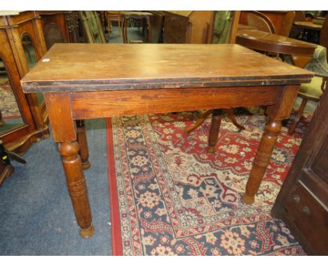 A VINTAGE OAK FOLD-OVER SMALL TABLE