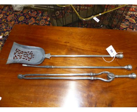 A SMALL SET OF LATE GEORGIAN STEEL FIRESIDE TOOLS WITH PLAIN KNOP FINIALS.   POKER L.61cms.